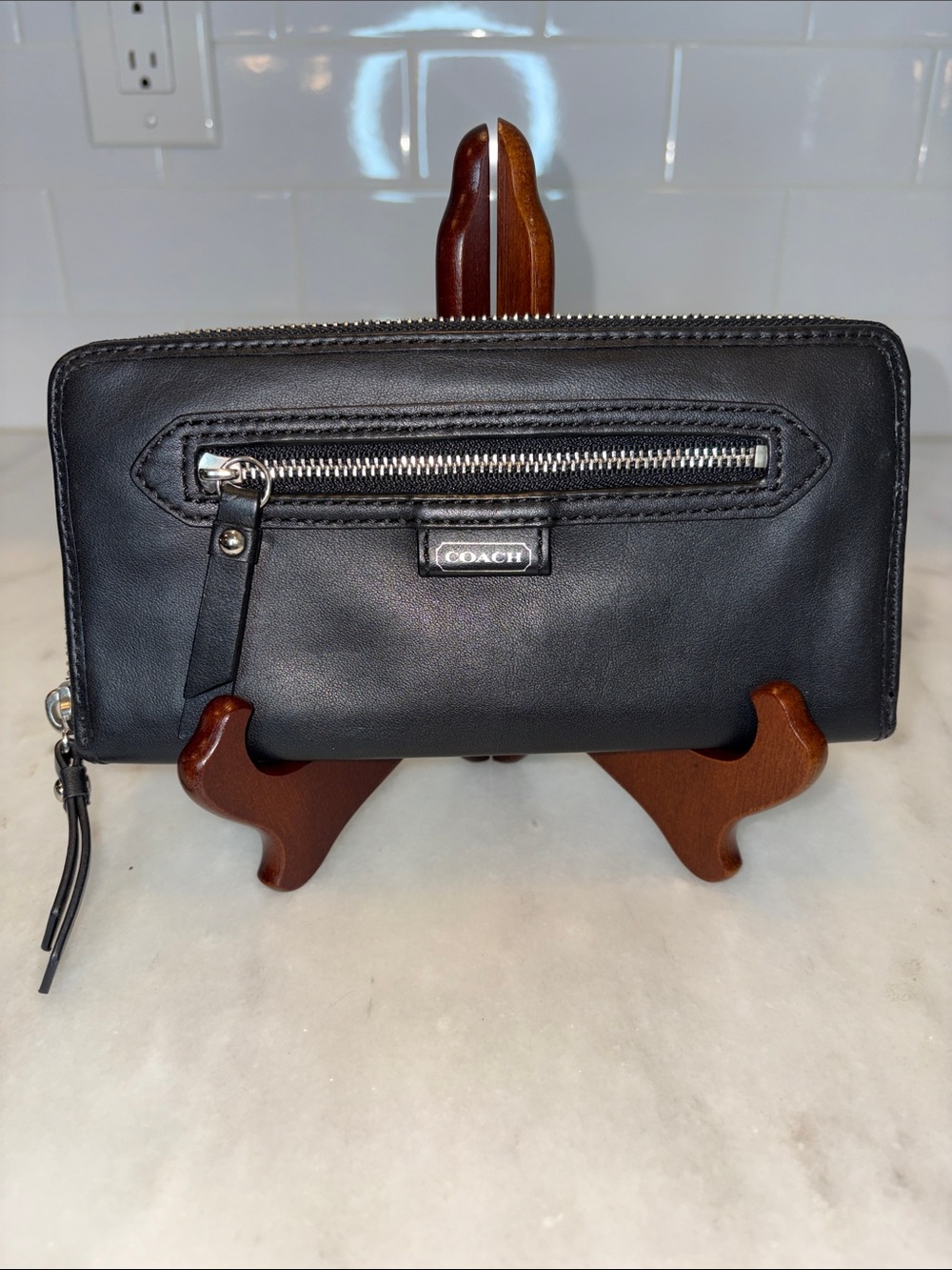 Coach Black Leather Full Zip Wallet Clutch